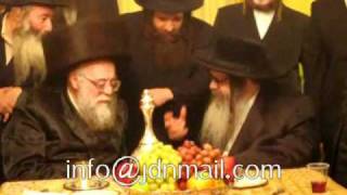 Satmar Rebbe R' Zalman Leib visiting Toldos Aharon Rebbe - Kislev 5771