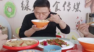 爆炒牛肉学会这一招，牛肉鲜香滑嫩，简单还易学