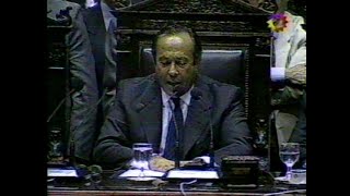 DiFilm - Adolfo Rodríguez Saá anuncia suspensión pago deuda externa (2001)