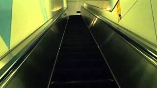 HAPPY ESCALATOR MONDAY! りんかい線東京テレポート駅 東芝エスカレーター TOSHIBA Escalators/l'escalator（動画）