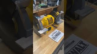 The DeWalt  DW758