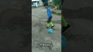 Como fazer a Carretilha - Futebol #youtubeshorts