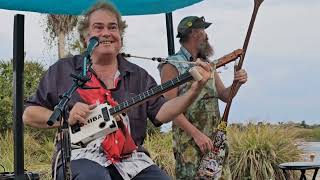 Steve Arvey \u0026 Stumpy Joe Perform A Spiritual On A Cigar Box Guitar \u0026 1 String Washtub Bass