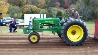 John Deere B pull 5500