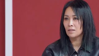 那英老公孟桐疑似出轨，当众将短发美女搂进怀里，两人关系引猜测