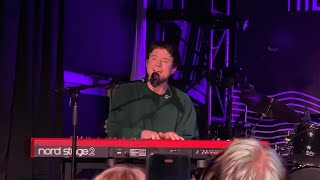 Alec Benjamin - 12 Notes (Live in Auckland) [Clip]