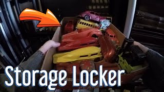 Storage Lockers FULL of Antiques & Collectibles I'm Buying!