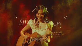 Clara Benin - small town (live at Music Museum)