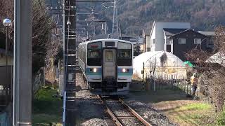 富士山麓電気鉄道 211系 N322編成 赤坂駅 到着