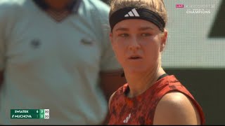 Iga Swiatek BROKEN‼️ Karolina Muchova on the move French Open WTA