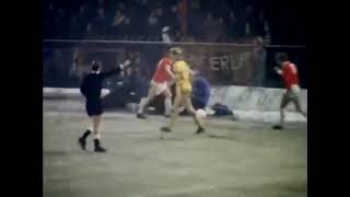 Wrexham vs  Sunderland - 12 Jan 1977