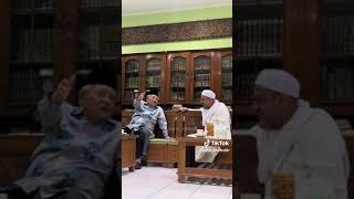 kh syukron makmun dan habib taufiq assegaf