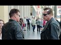 arnold schwarzenegger scares visitors in wax museum arnold schwarzenegger pranks