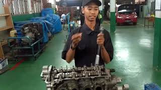 How to Overhaul Engine - SMKN 36 Jakarta - Rozikin (XII-TKR)