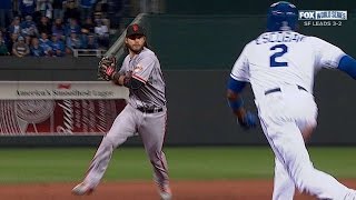 WS2014 Gm6: Crawford fields chopper, throws for out