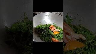 এই শাক কি আপনারাও খেয়েছেন ? 👀 Please subscribe my channel ❤️ #bengalivlog #bengalifood #shorts