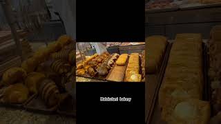 Halekulani bakery  하와이 유명 빵집   7.am  2024 0816             헤일쿨라니.   한국이나 여기나 .. 한국빵이 너무나 맛있기에 ….