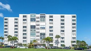 855 BAYWAY BOULEVARD, CLEARWATER, FL Presented by Colleen Bebell.
