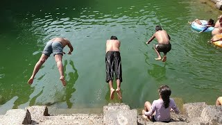 How to Swim In Village Well PUNE INDIA | विहिरीत पोहण्याची मजा