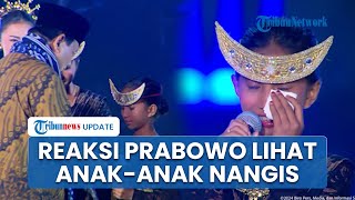 Senyum Haru Prabowo Lihat Anak-Anak Lewotobi Nangis saat Nyanyi, Naik Panggung Beri Hadiah Khusus