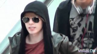 [FANCAM] [HD] 110318 Donghae @ Incheon Airport to Kuala Lumpur [vitaminDH]