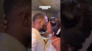 They can't Stop Kissing #kissingmoment #lovekiss #kissing #kiss #romanticact #love #wedding #kissing
