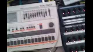 How to program and sync a Roland TR-707