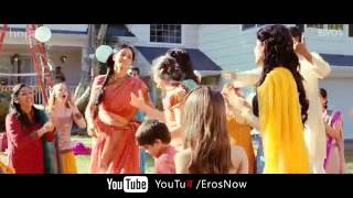 YouTube - Navrai Maajhi (Song Promo) - English Vinglish [Exclusive]_2