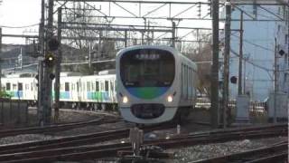 西武拝島線の30000系38111Fと2000系2403F＋2033F／萩山＠SONY WX10