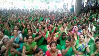 strike of Aanganbadi workers in gorakhpur