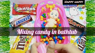 Satisfying video | mixing rainbow candy in bathtub | asmr video | #kineticsand #mixingcandy #ASMR