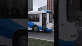 神秘朝鲜：朝鲜街头的公交车无轨电车Mysterious North Korea: bus trolleybus on the streets of North Korea