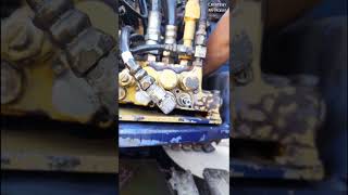 repair pc 75UU excavator boom up not function clean relief valve