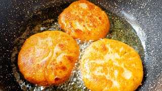 Flour + boiling water! I never got tired of cooking it. No one knows this delicious recipe.