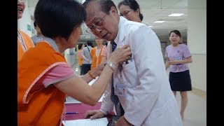 高雄醫學大學附設中和紀念醫院院長 侯明鋒 致詞 粉紅十月 別上粉紅絲帶展現勇敢粉紅力量「乳花似錦 粉愛自己」