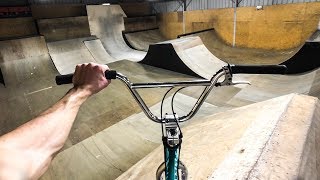 JE ROULE AU SKATEPARK !