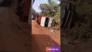 road accident video#loding truck palti hogaya#dangerous accident video#viral video#ytshortsvideo#😭😱😭