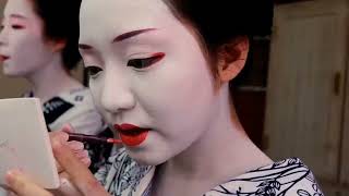 Oiran: Grace and Beauty of Skilled Women in Japanese Culture