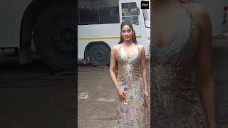 $exy Janhvi Kapoor Sizzles In A Golden & Sea Blue Bling Dress #janhvikapoor #shorts