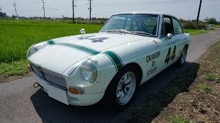 MGB-GT　カフェレーサー仕様　エンスーの杜