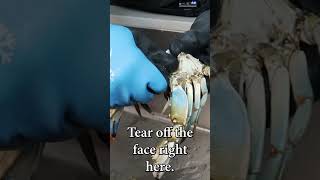 How to Clean a Blue Crab in 60 Seconds