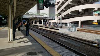 臨時快速が仙台駅を発車