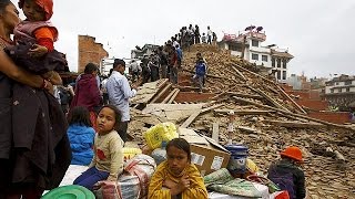 Nepal: Several hundred dead after worst earthquake in 80 years