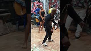 Visite de Papy-Kakol et Les Danseuses de Robinho-Mundibu à la Répétition de Fally  Ipupa