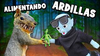 MARCIANITO alimenta ARDILLITAS 🐿️😍 #cdmx #ardillas #cute #shorts #funny #animales #humor #fyp #viral