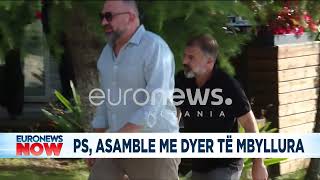 Pamjet live/ Po nis asambleja e PS, si po mblidhen një nga një socialistët