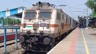 Journey from Valliyur to Kalyan in 16340/Nagercoil - Mumbai CSMT Exp (Via Katpadi) led by Ajni WAP 7