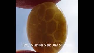 Batu Mustika Sisik Ular Siluman