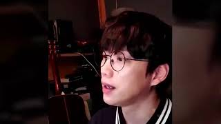 10CM’s Kwon Jung Yeol sang his parts in  (Telephone) on his IG Live