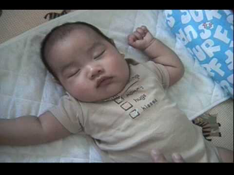 How to put a baby to sleep in 10 seconds How to put a baby to sleep in 10 seconds